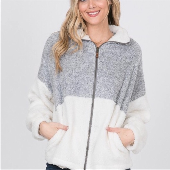 Jackets & Blazers - ✨LAST ONE✨Sherpa soft 2 top zip jacket w/pockets